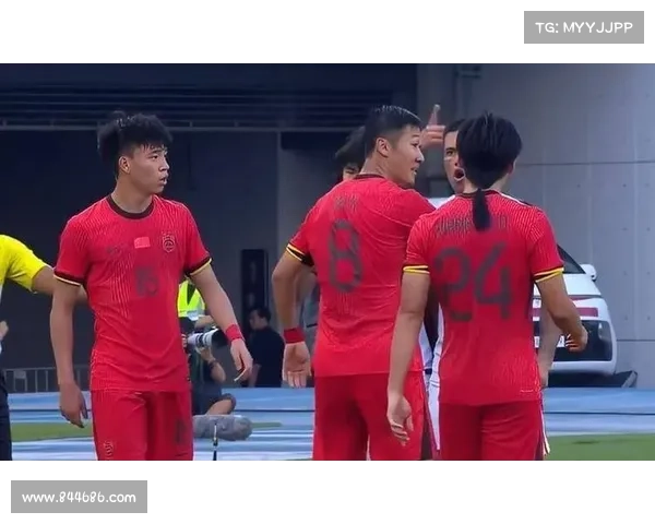 王钰栋暴怒对峙陈俊乐 冲突升级引争议 王钰栋暴怒对峙陈俊乐 冲突升级引争议